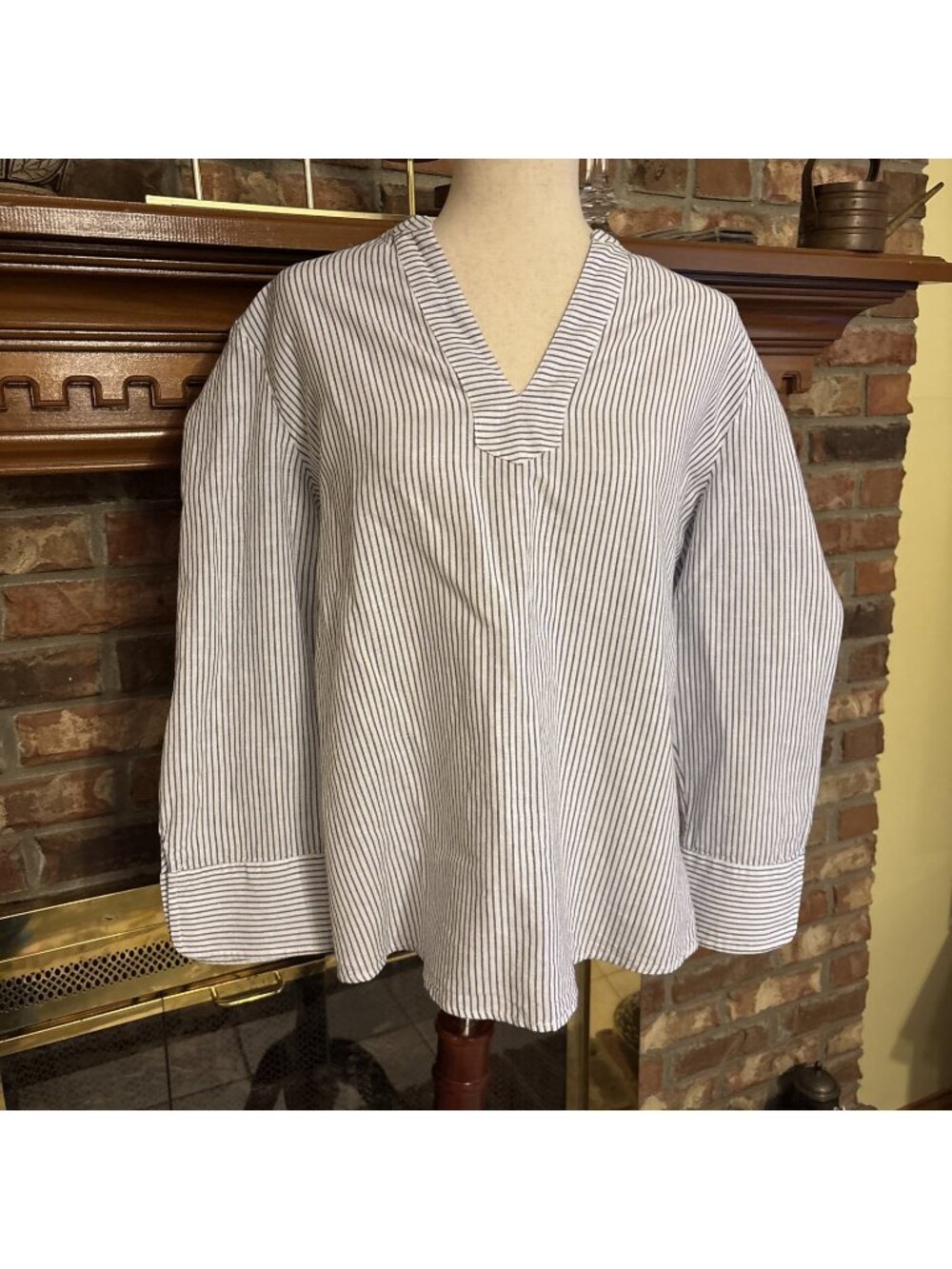 vineyard vines women Linen Pin Stipe Blouse Size Large Long Sleeve